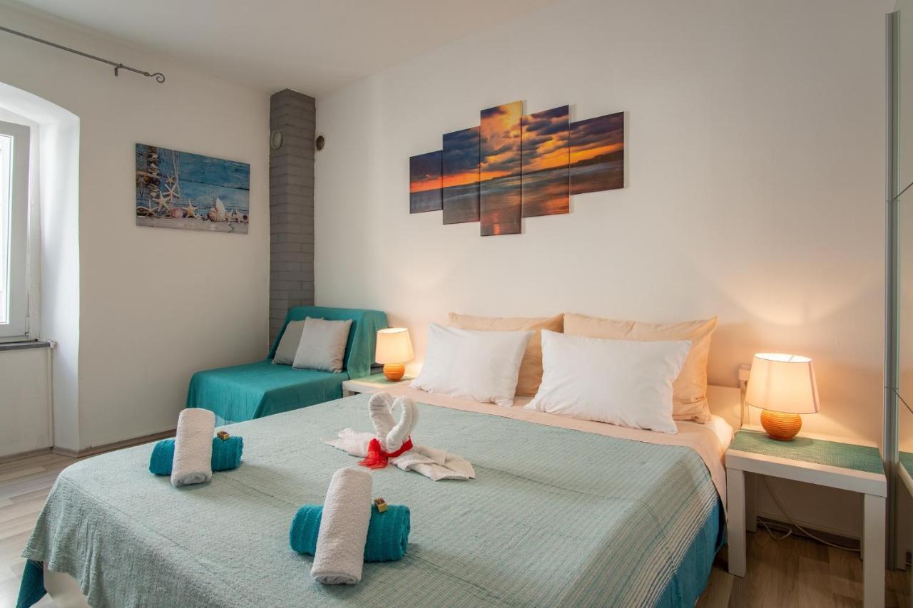 Private Holliday Apartment Pag Town Exterior foto